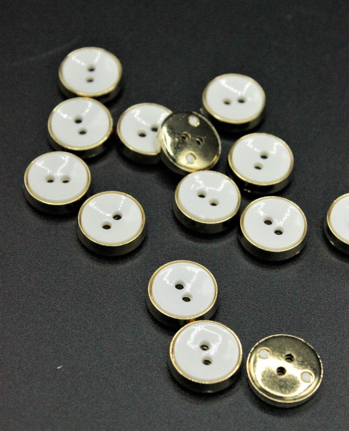 Nasturi De Camasa, 13mm, Alb Cu Auriu