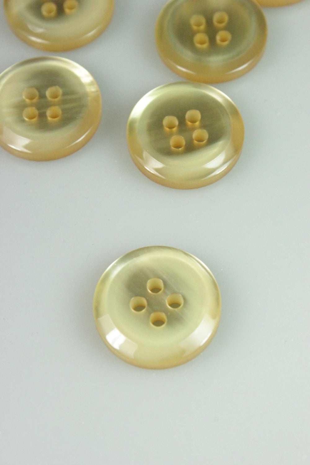 Nasturi De Plastic, 22mm, Bej