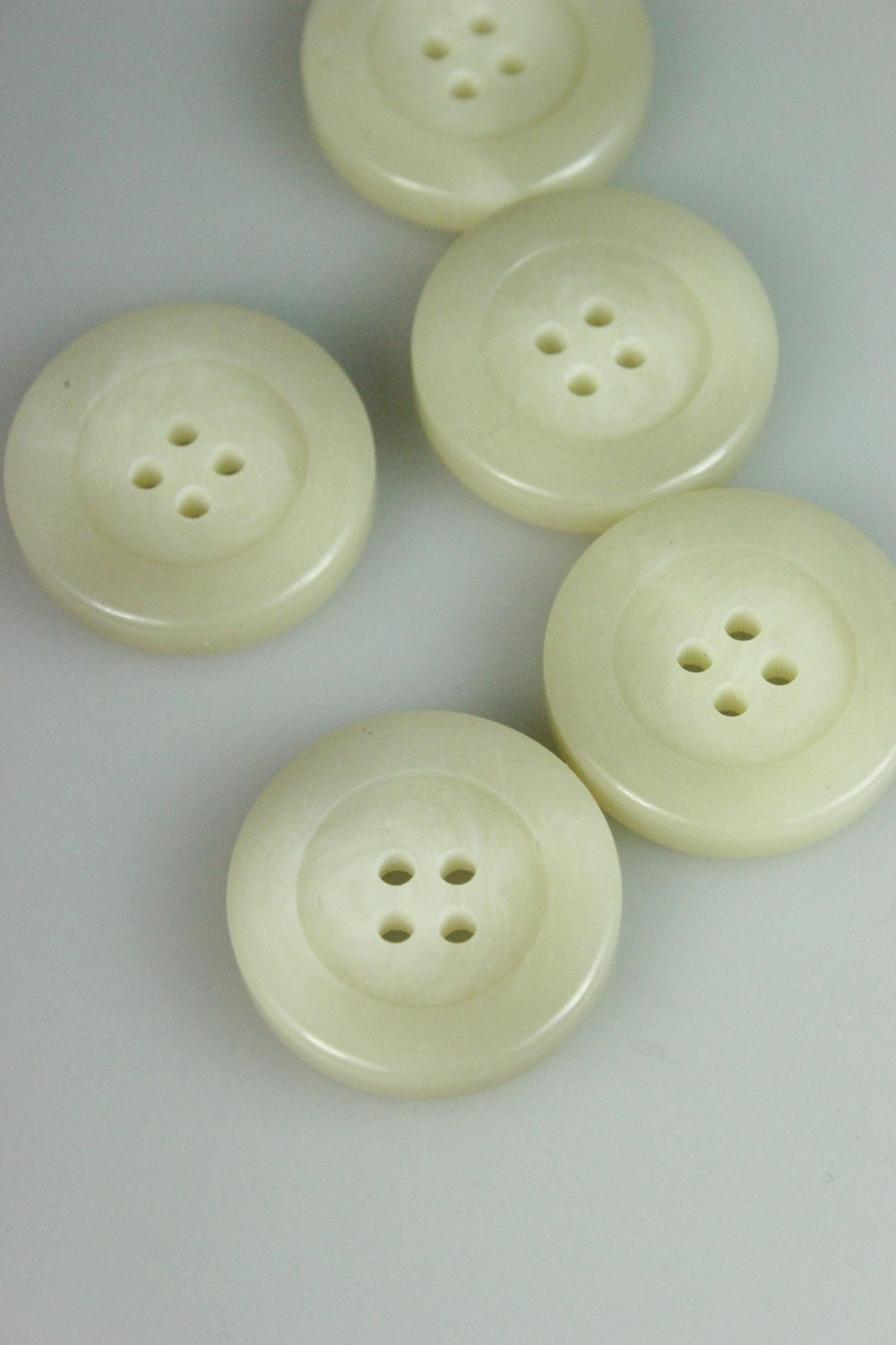 Nasturi De Plastic, 25mm, Crem