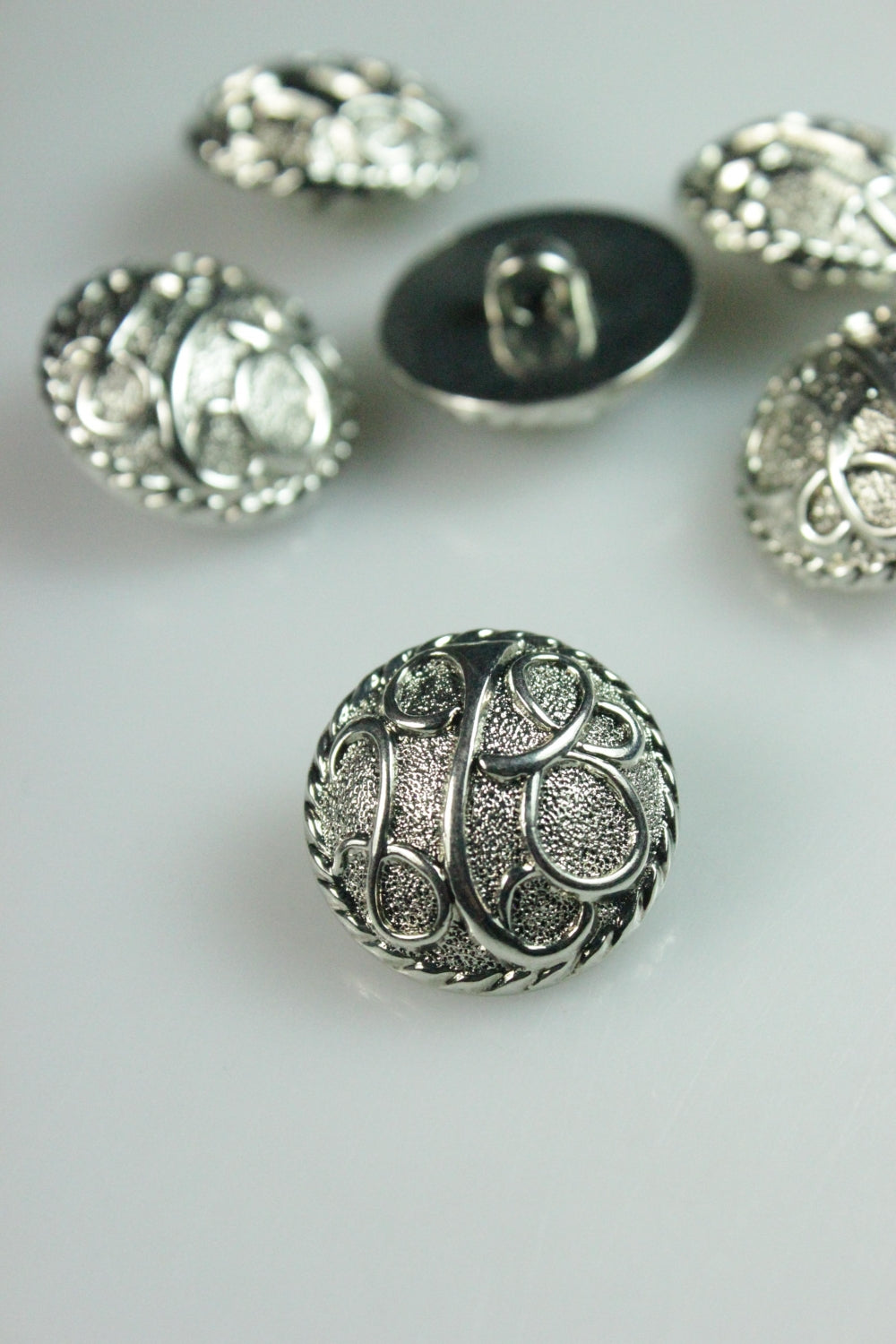 Nasturi De Plastic Argintii, 21mm