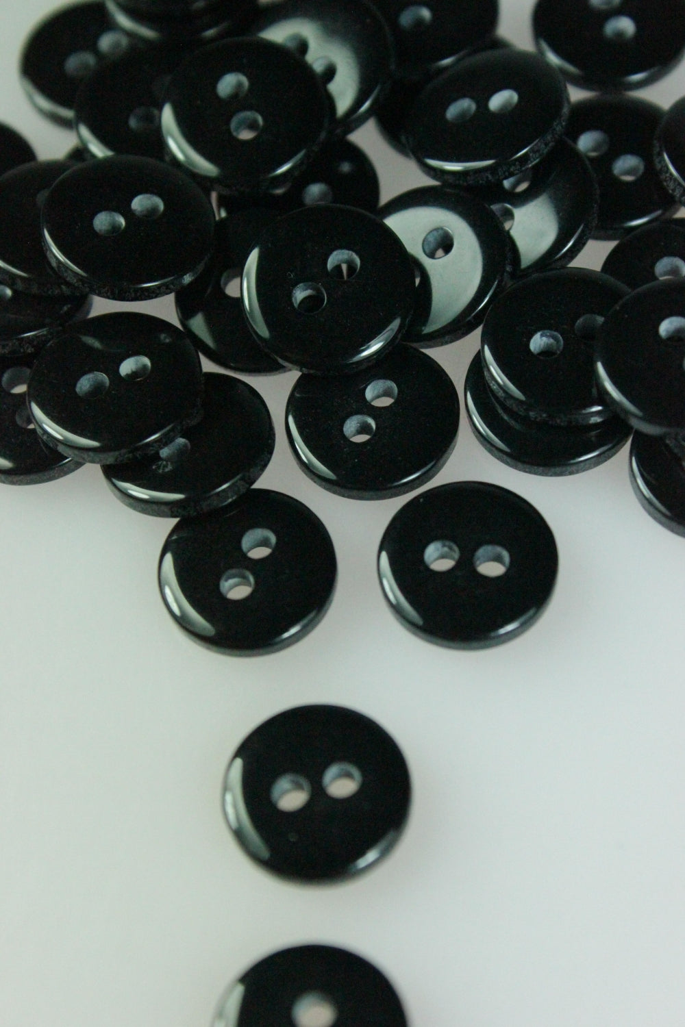 Nasturi De Plastic Cu Doua Gauri, 11mm, Negru