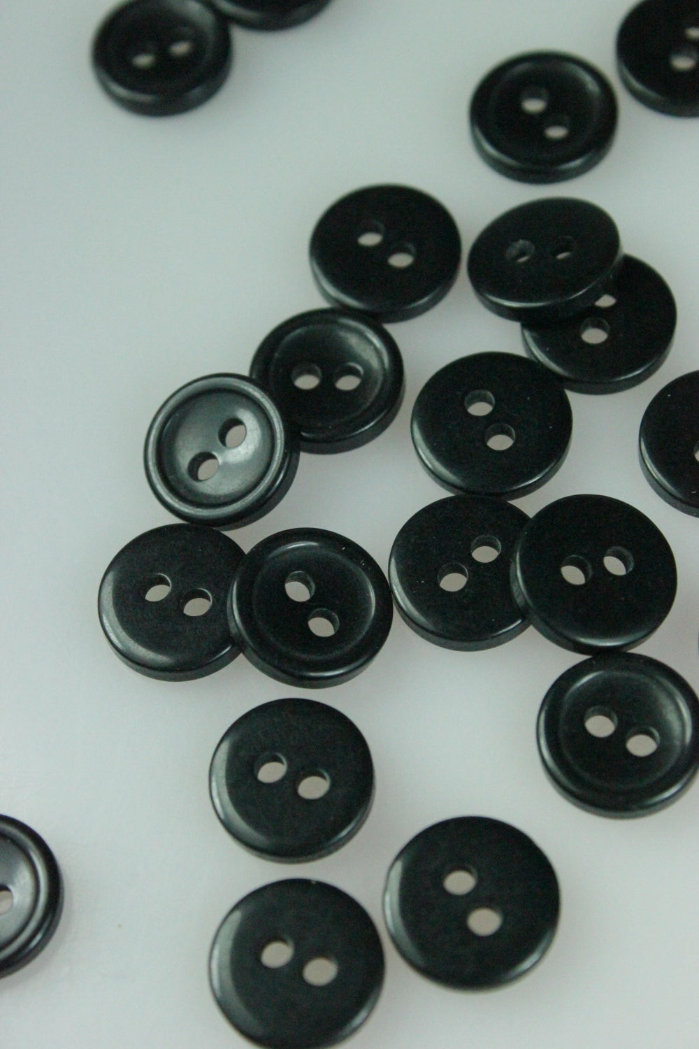 Nasturi De Plastic Cu Doua Gauri, 11mm, Negru