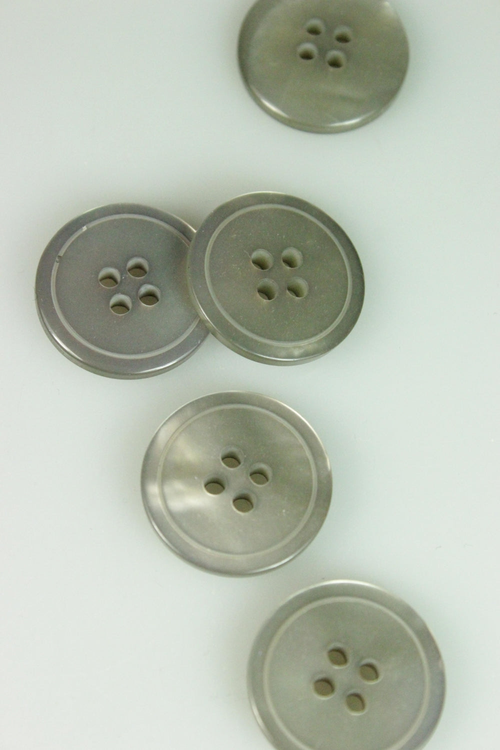 Nasturi De Plastic Sidefati, 20mm, Gri