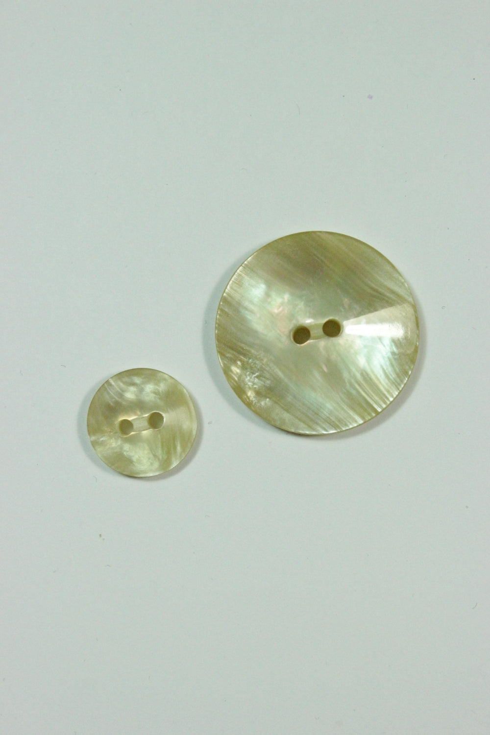 Nasturi De Plastic Sidefati 27mm, Bej