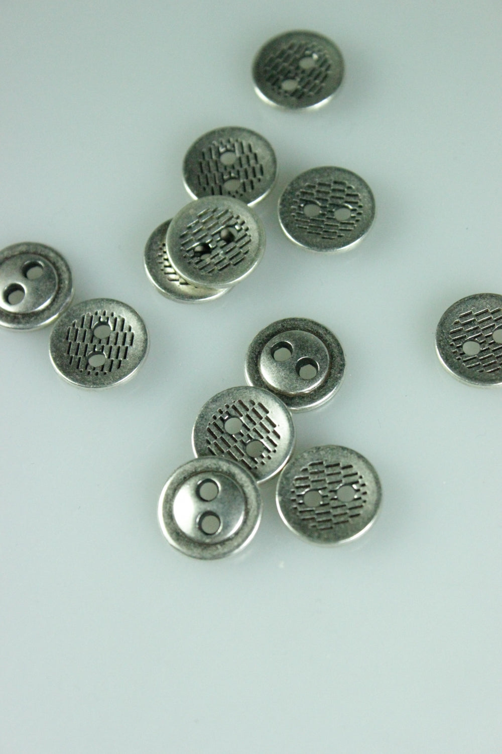 Nasturi Din Metal, 11mm, Argintiu