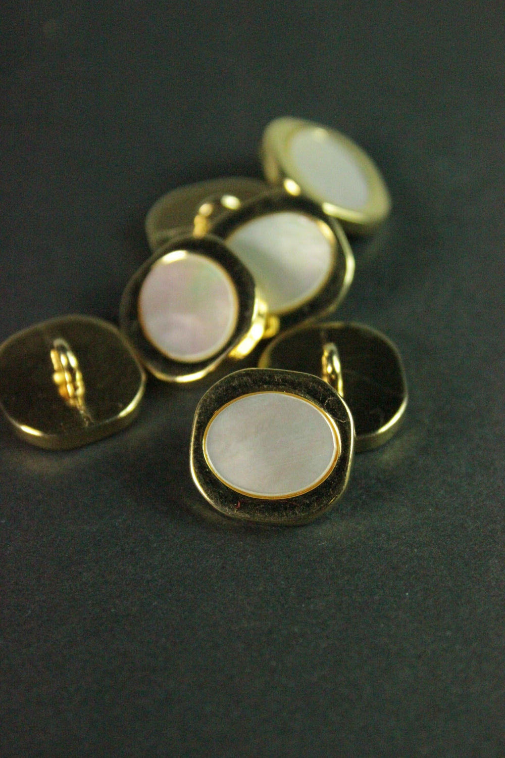 Nasturi Din Metal Si Sidef, 15mm