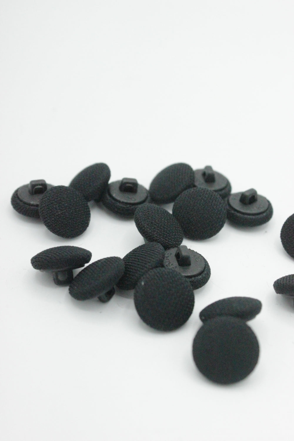 Nasturi Imbracati 12mm, Negru