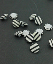 Nasturi Imbracati, 1mm, Alb Cu Negru