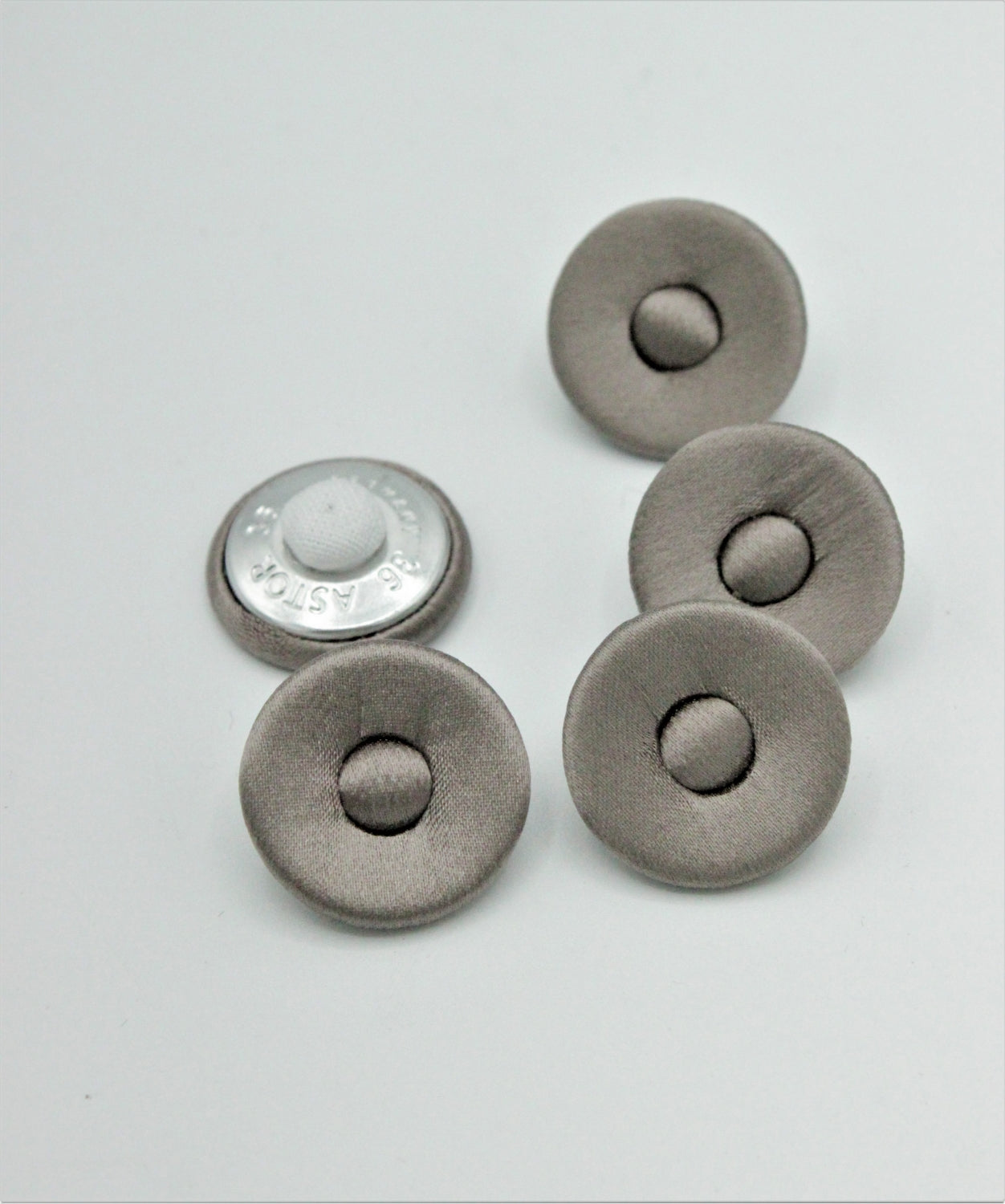 Nasturi Imbracati, 23mm, Grej Roze