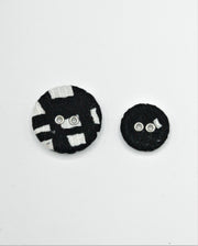 Nasturi Imbracati, Alb Si Negru