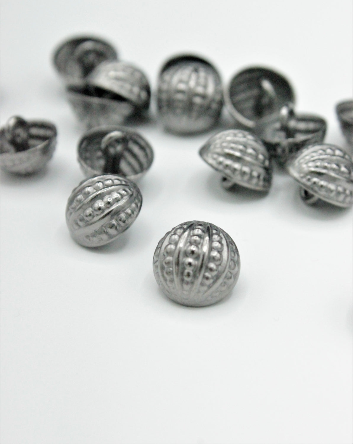 Nasturi Metalici 12mm, Argintiu Anichizat