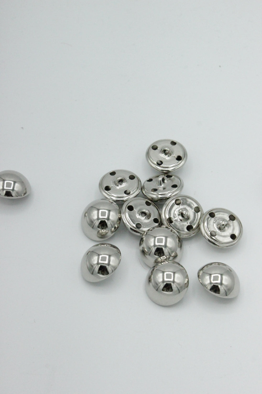 Nasturi Metalici, 17mm, Argintiu