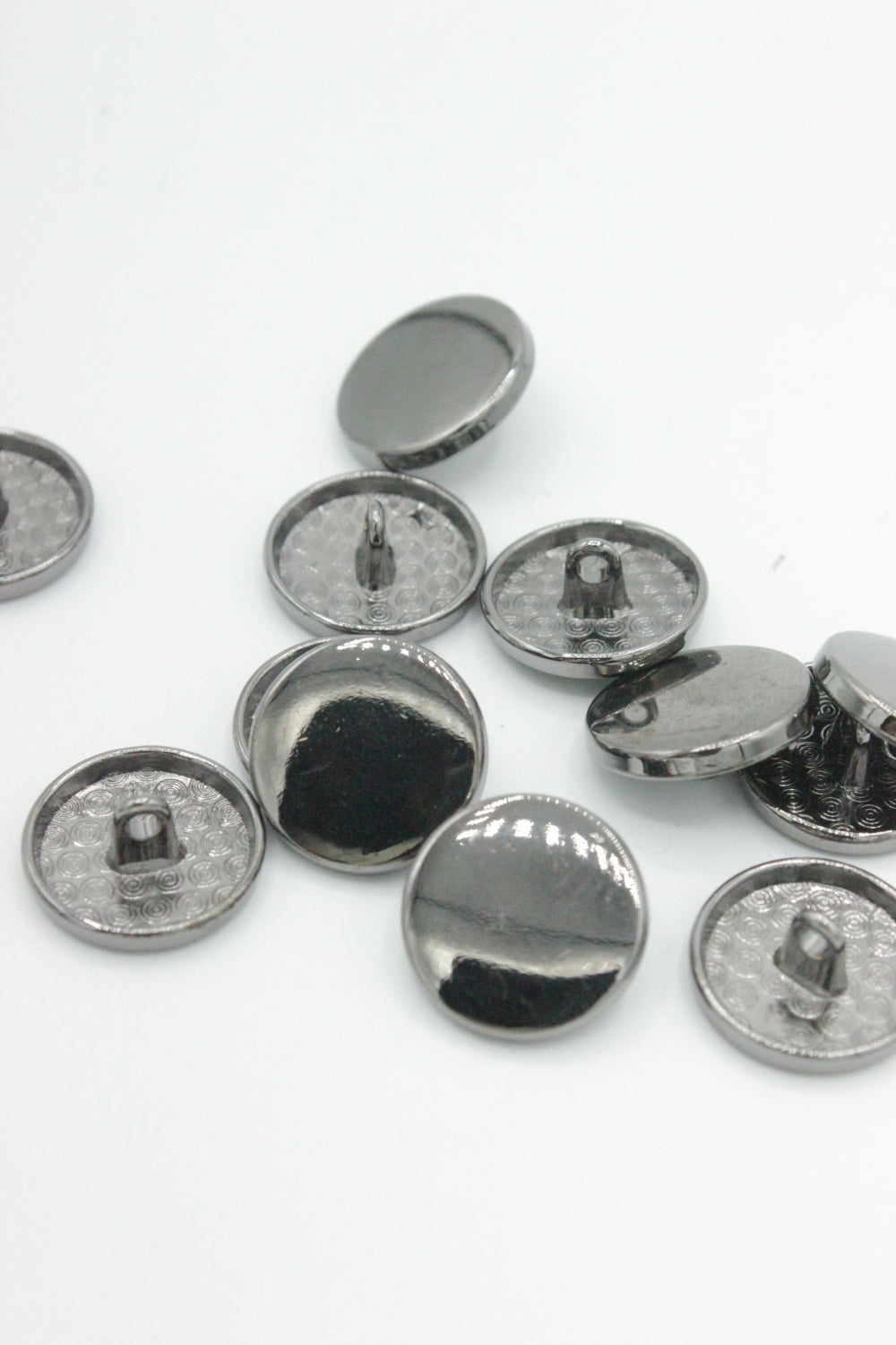Nasturi Metalici, 17mm, Argintiu Inchis