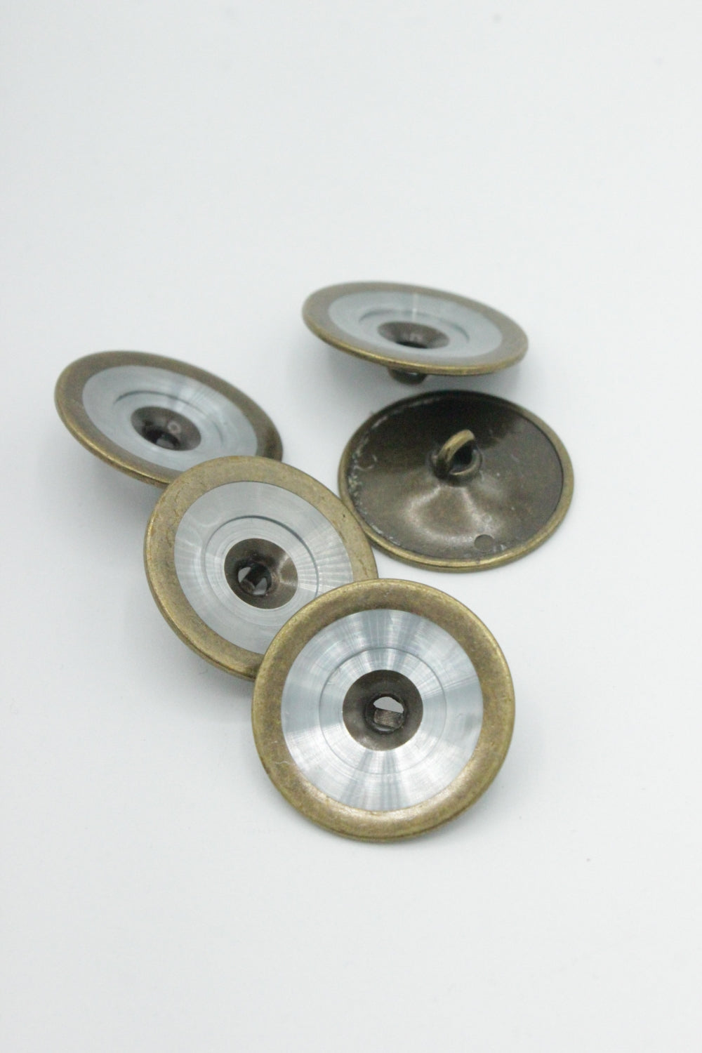 Nasturi Metalici, 27mm