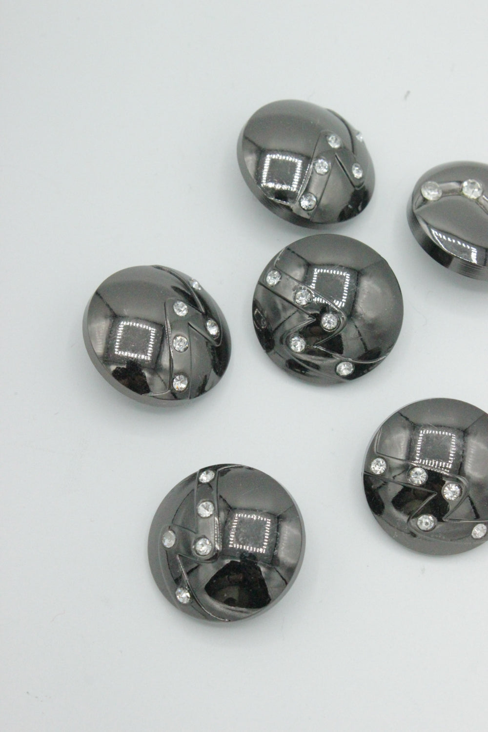 Nasturi Metalici Cu Strasuri, 22mm, Argintiu Inchis