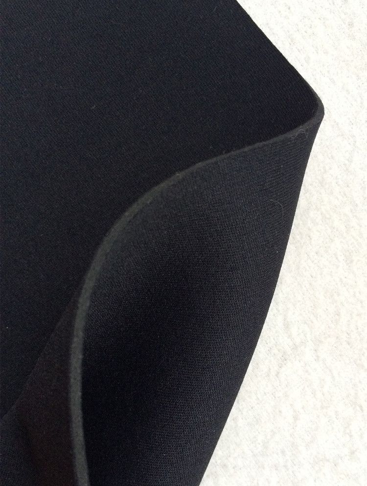 Neopren Negru