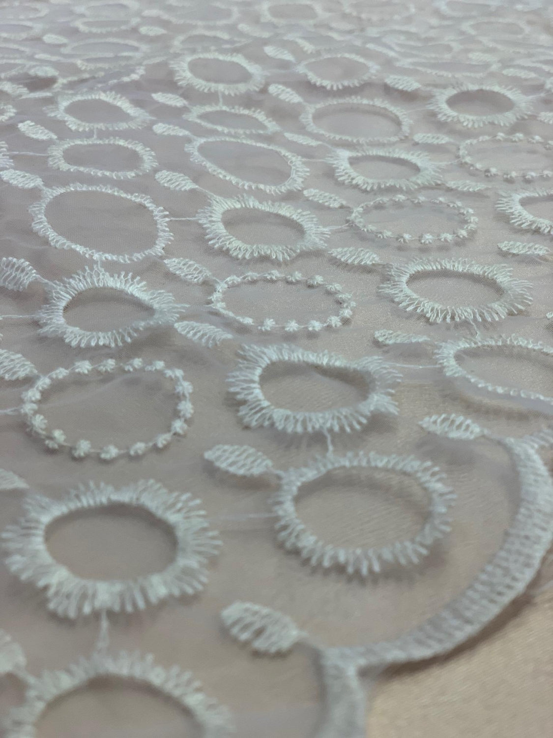 Organza Brodata Crem