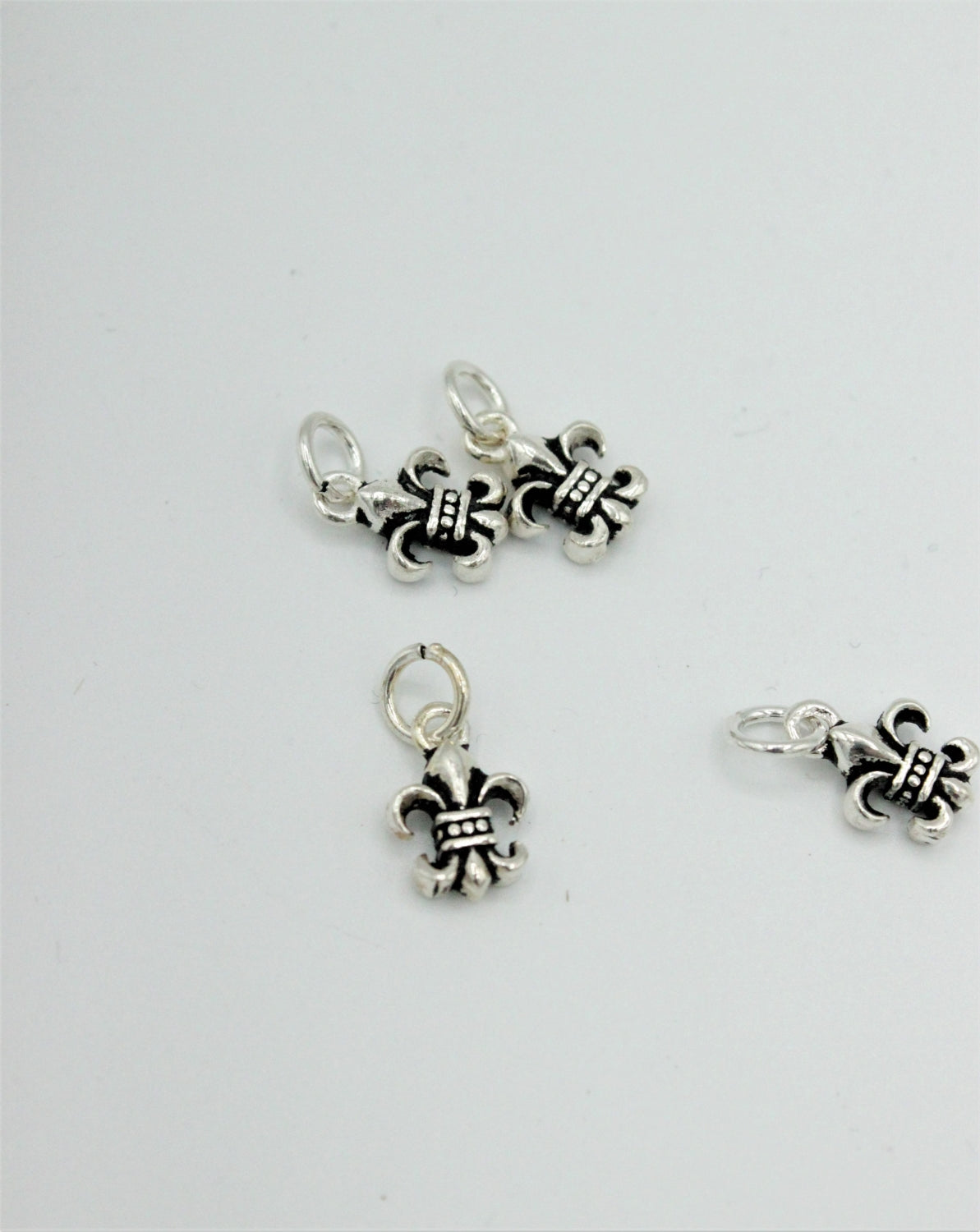 Pandantiv Din Argint Fleur De Lis, 8x11mm