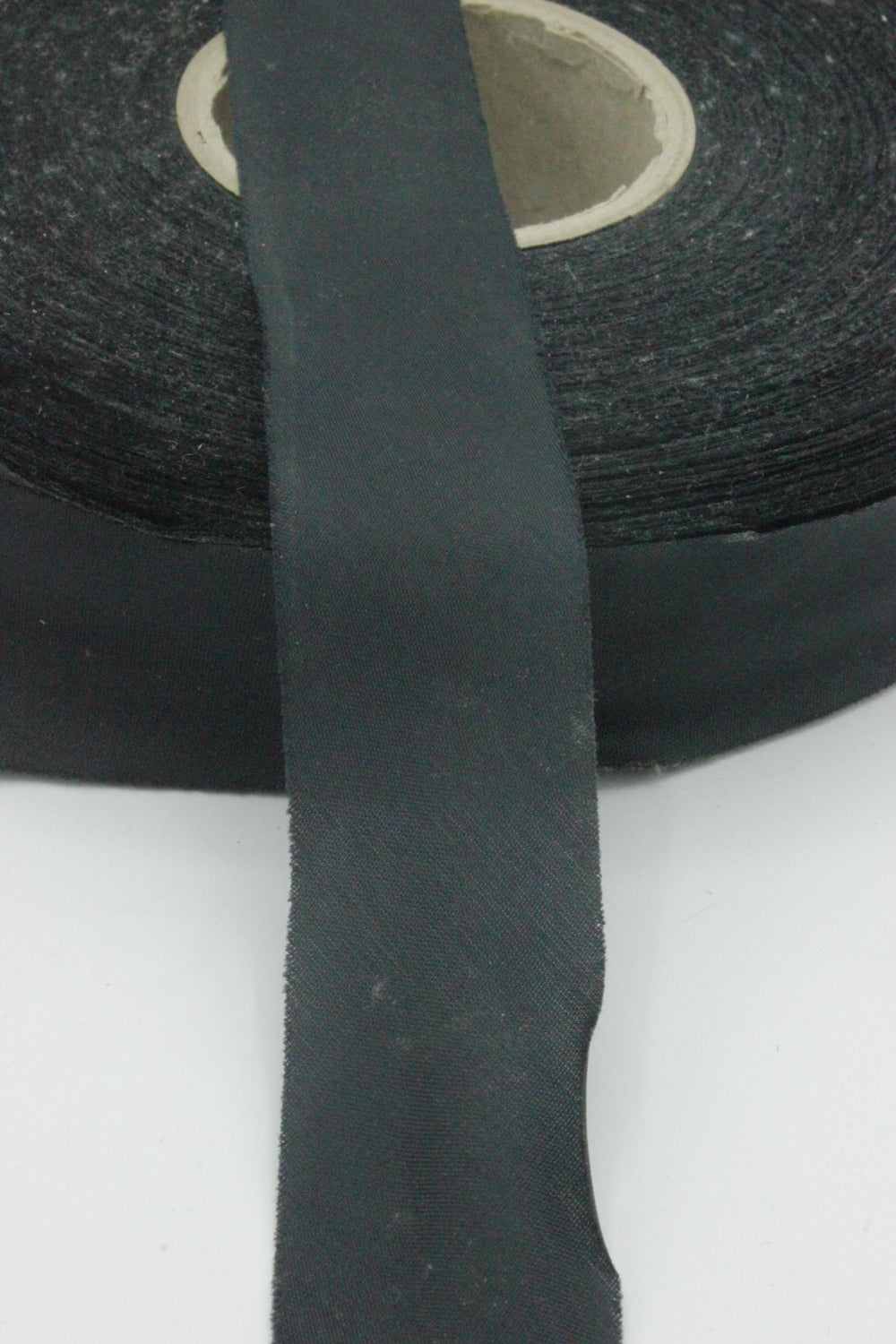 Panglica Bie Descalcata Din Captuseala 30mm. Negru