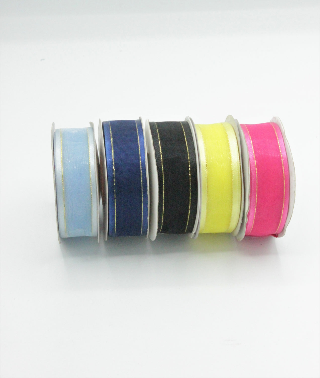 Panglica Organza Cu Margine Din Saten Si Fir Lame Auriu, 25mm