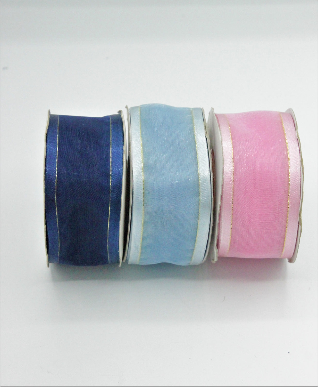 Panglica Organza Cu Margine Din Saten Si Fir Lame Auriu,40mm