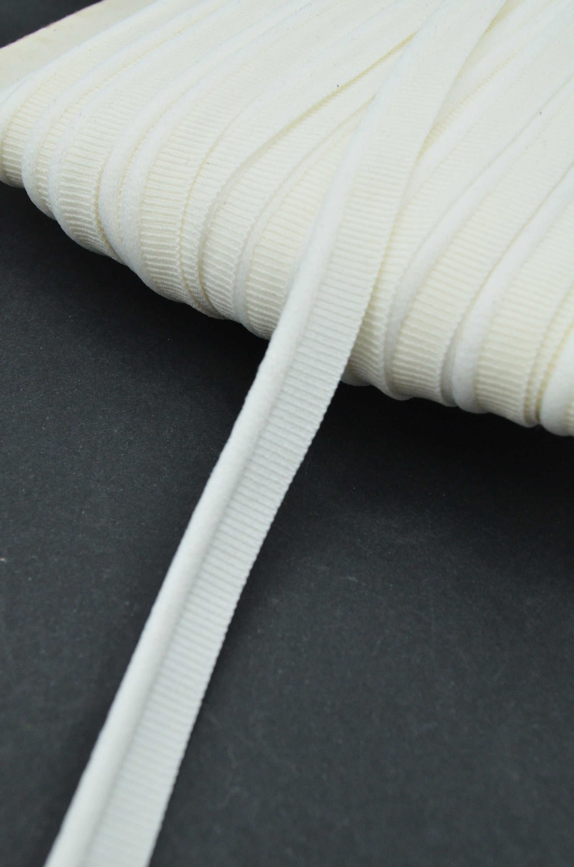 Paspoal Elastic 10mm, Ivoire