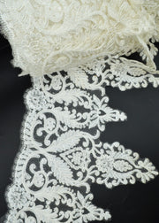 Broderie Cu Margele Si Fir Lurex Ivoire, 32cm
