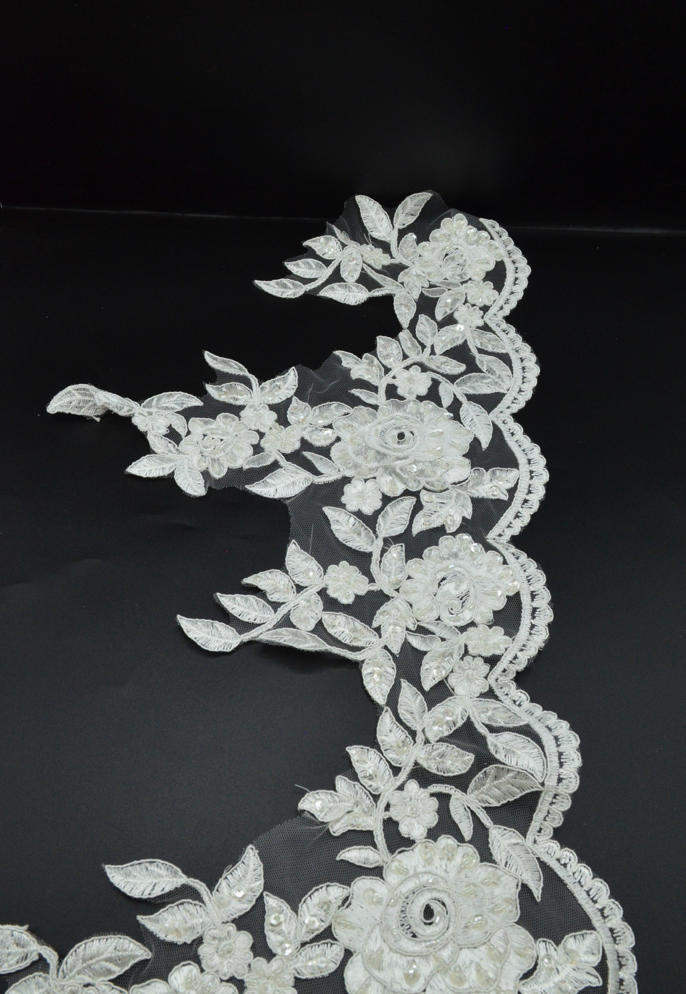 Broderie Cu Margele Ivoire, 23cm