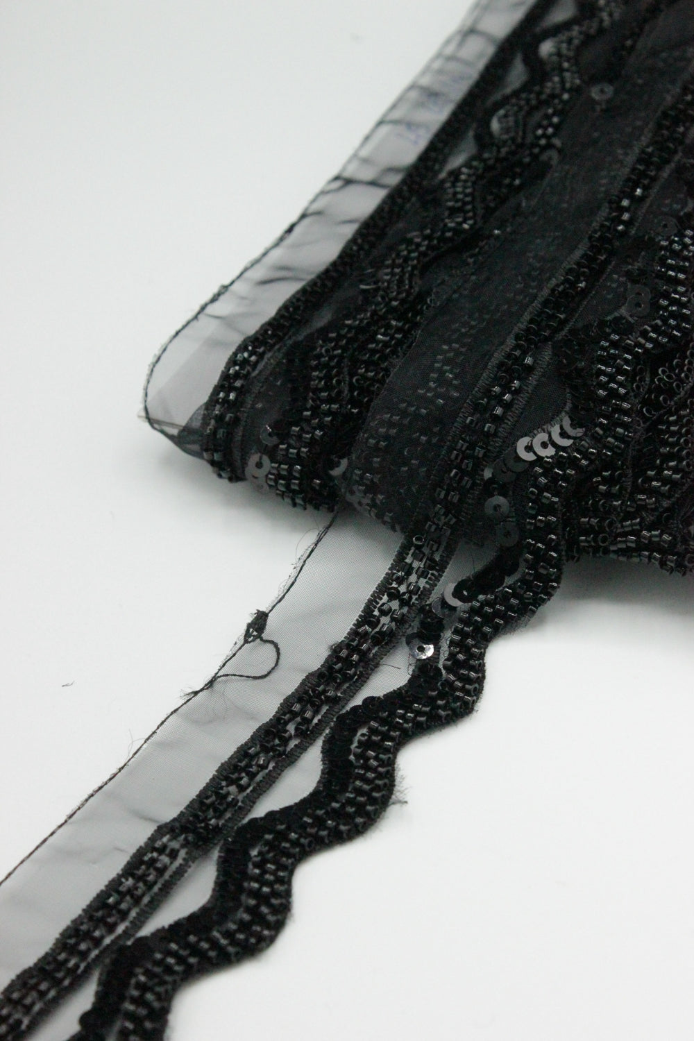 Pasmanterie Pe Organza Cu Paiete Si Margele, 50mm, Negru