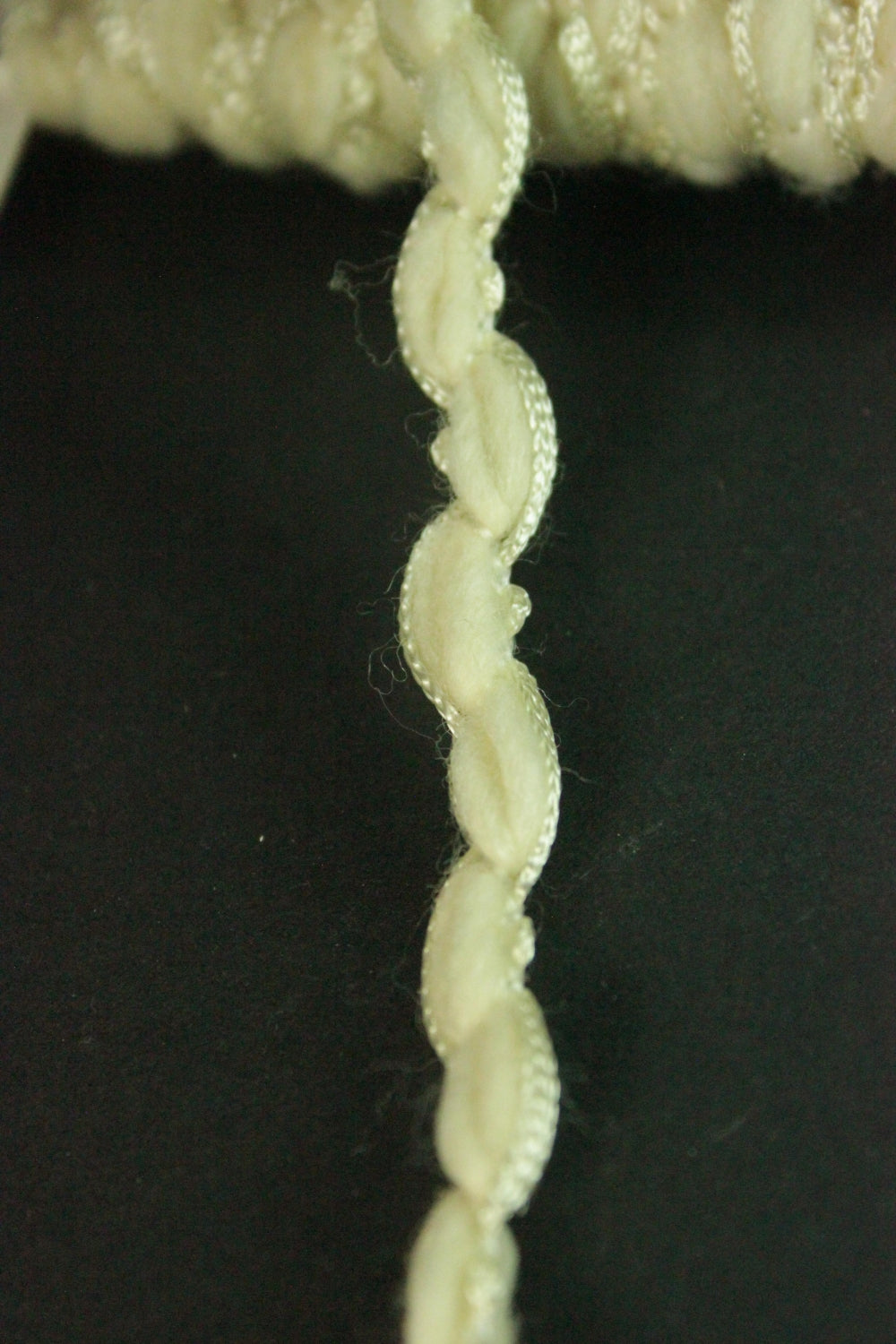 Pasmanterie Tricotata Din Lana, 15mm,
