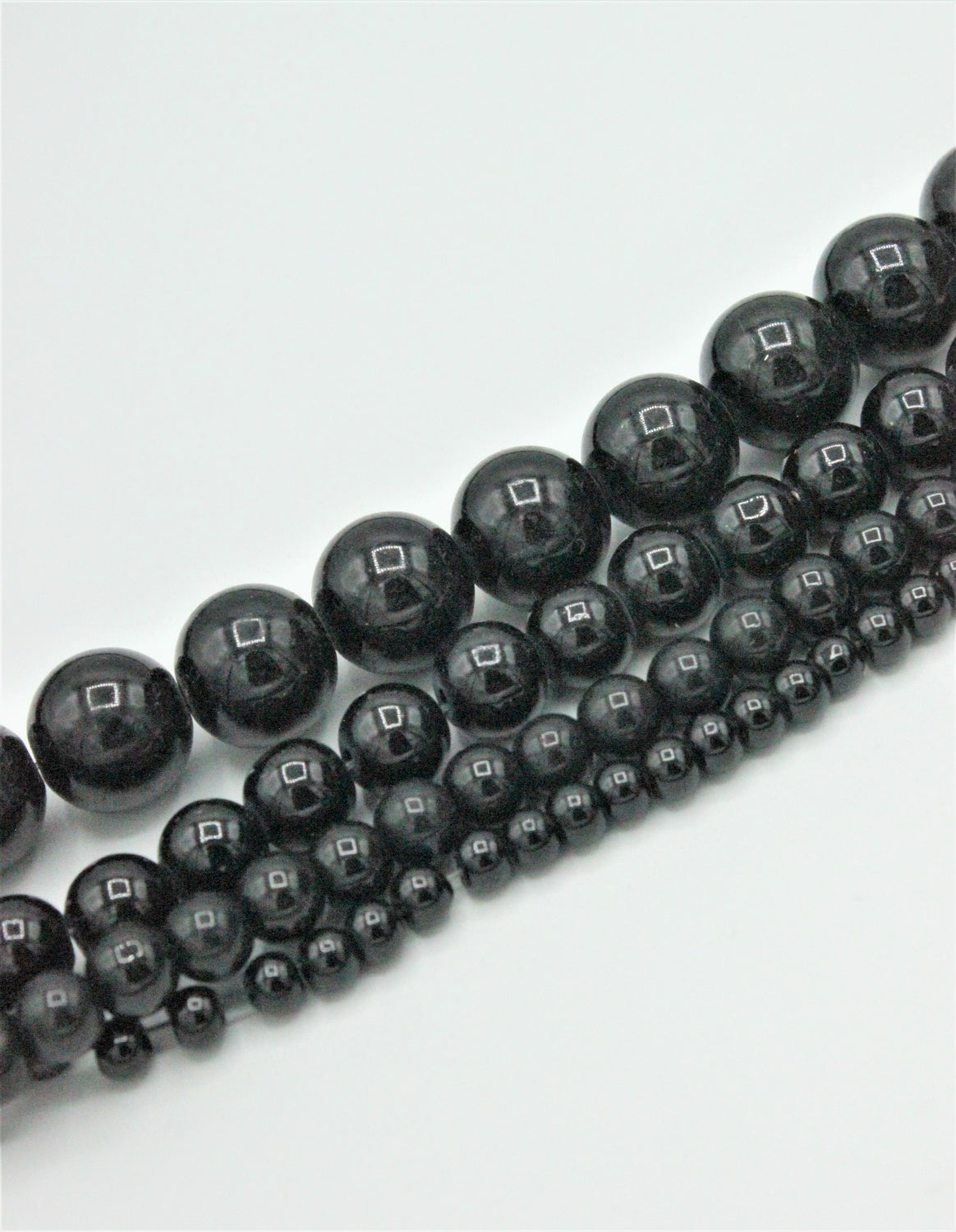 Perle, Negru