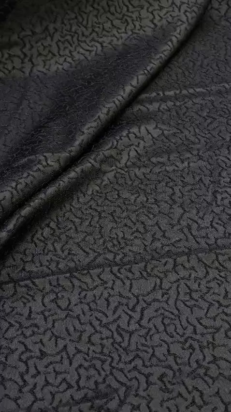 Încărcați videoclipul: Brocard ușor elastic - Negru