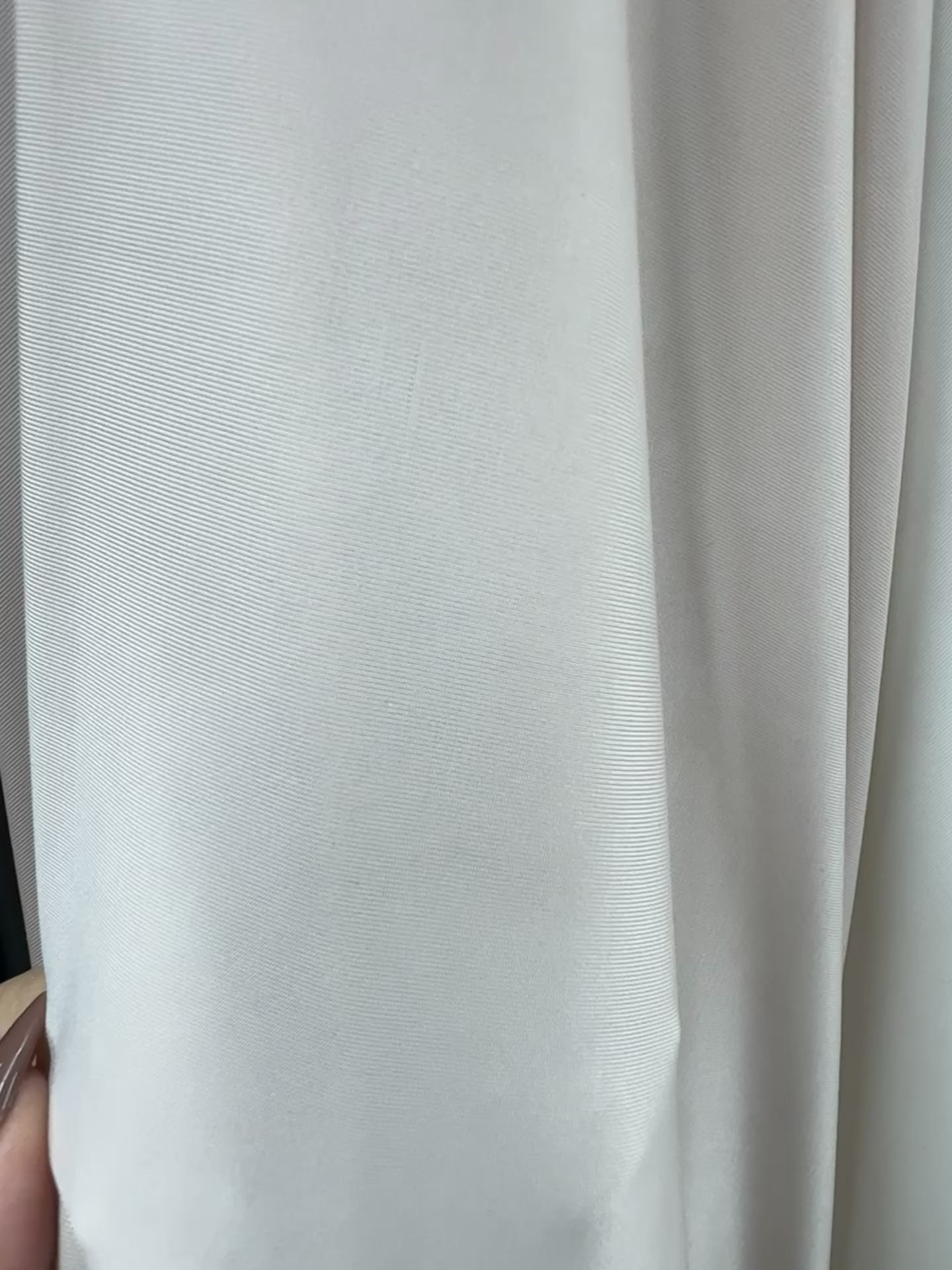 Încărcați videoclipul: Lycra subtire lucioasa