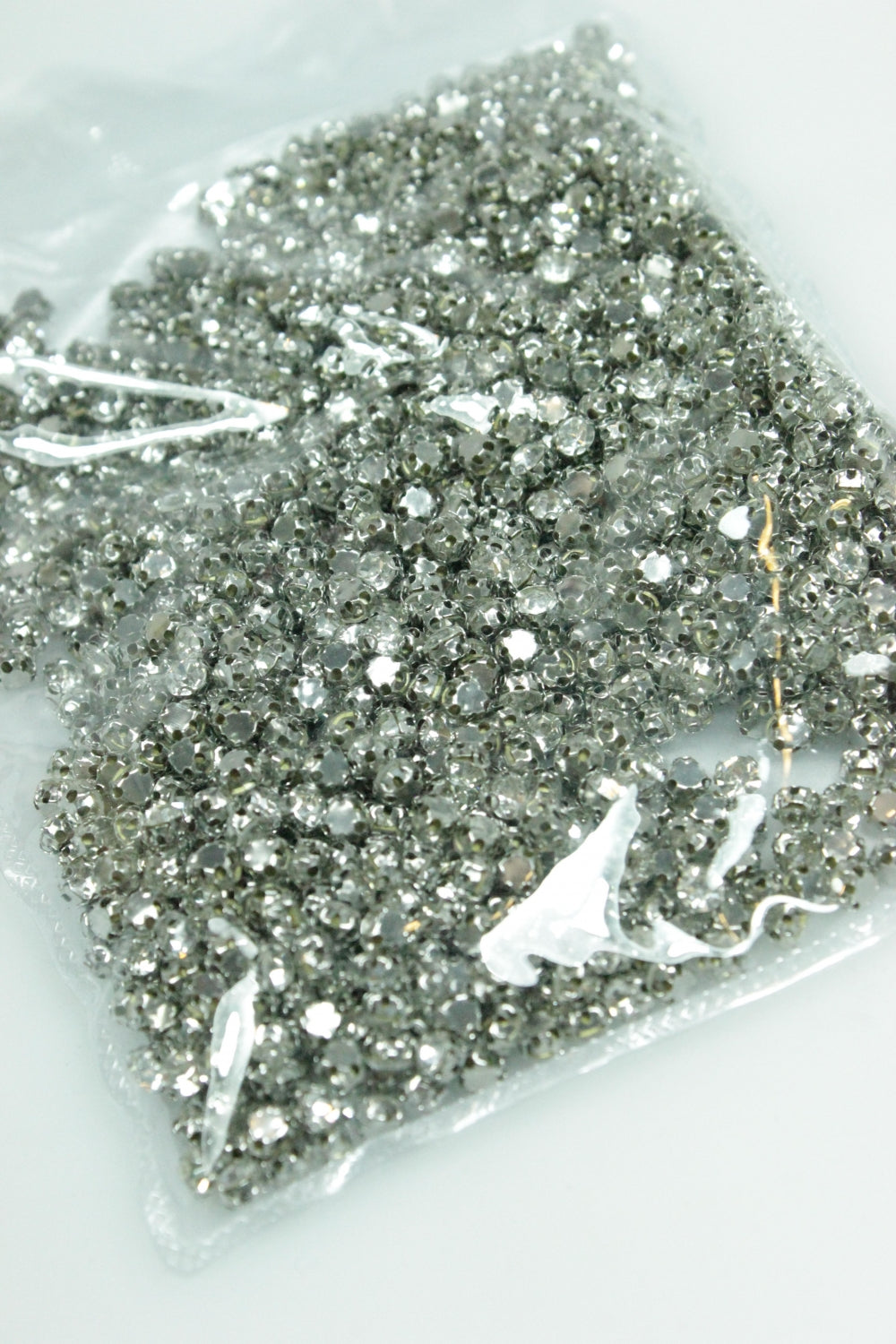 Punga Strasuri Pe Suport Metal 4mm, 100gr