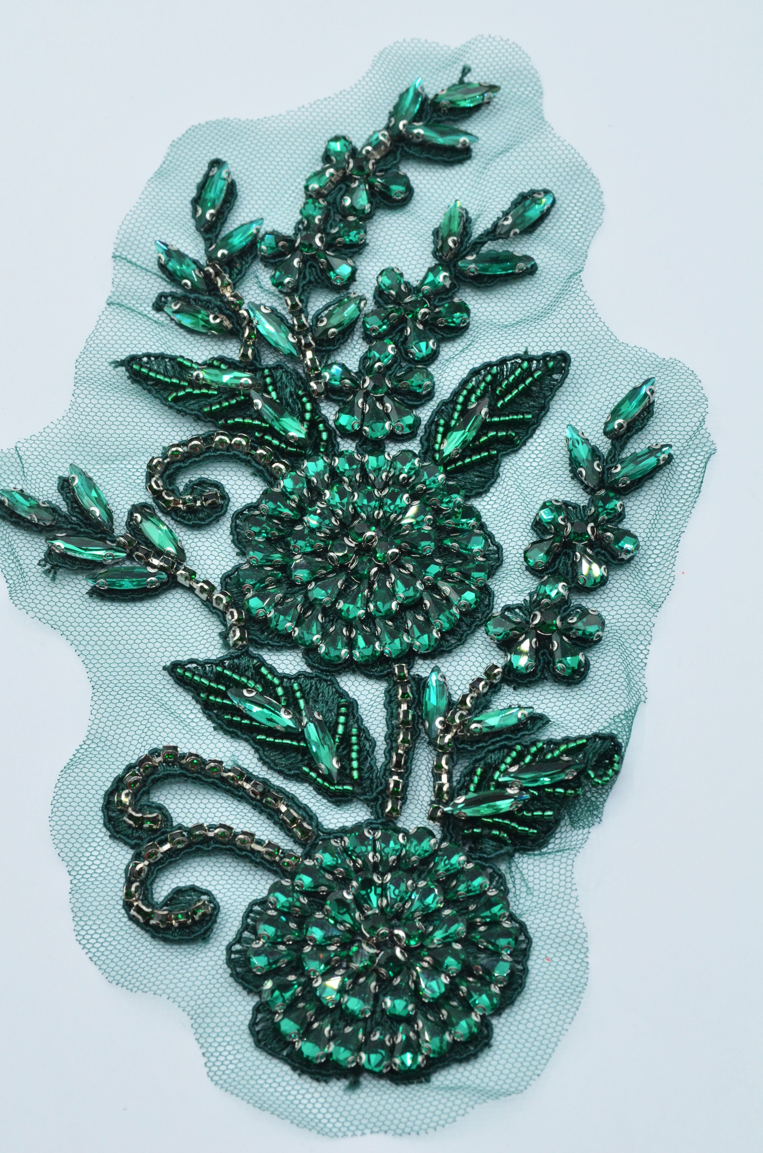 Aplicatie Broderie Pe Tull Cu Pietre 19x13cm, Verde