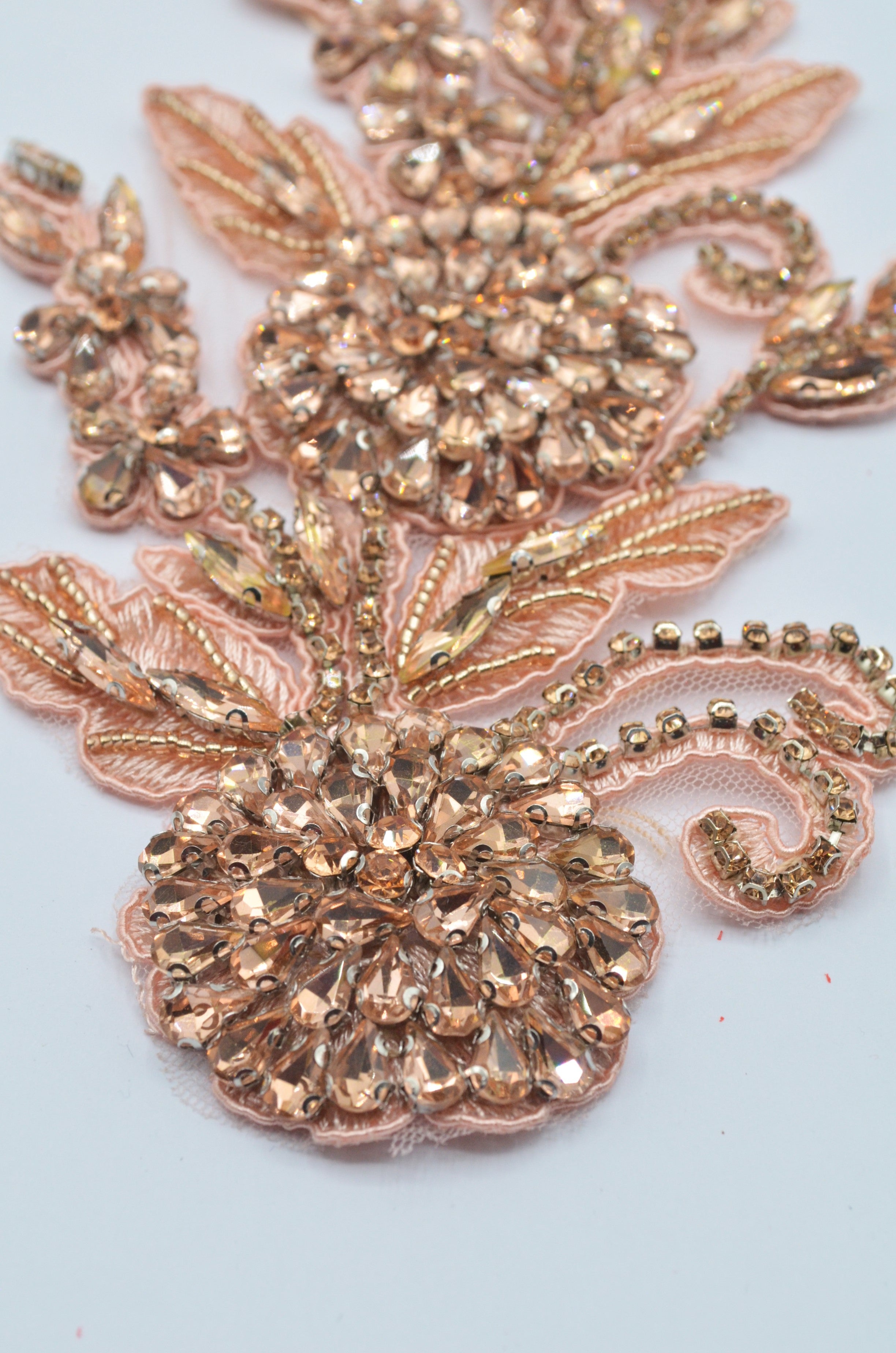 Aplicatie Broderie Pe Tull Cu Pietre 19x13cm, Piersica