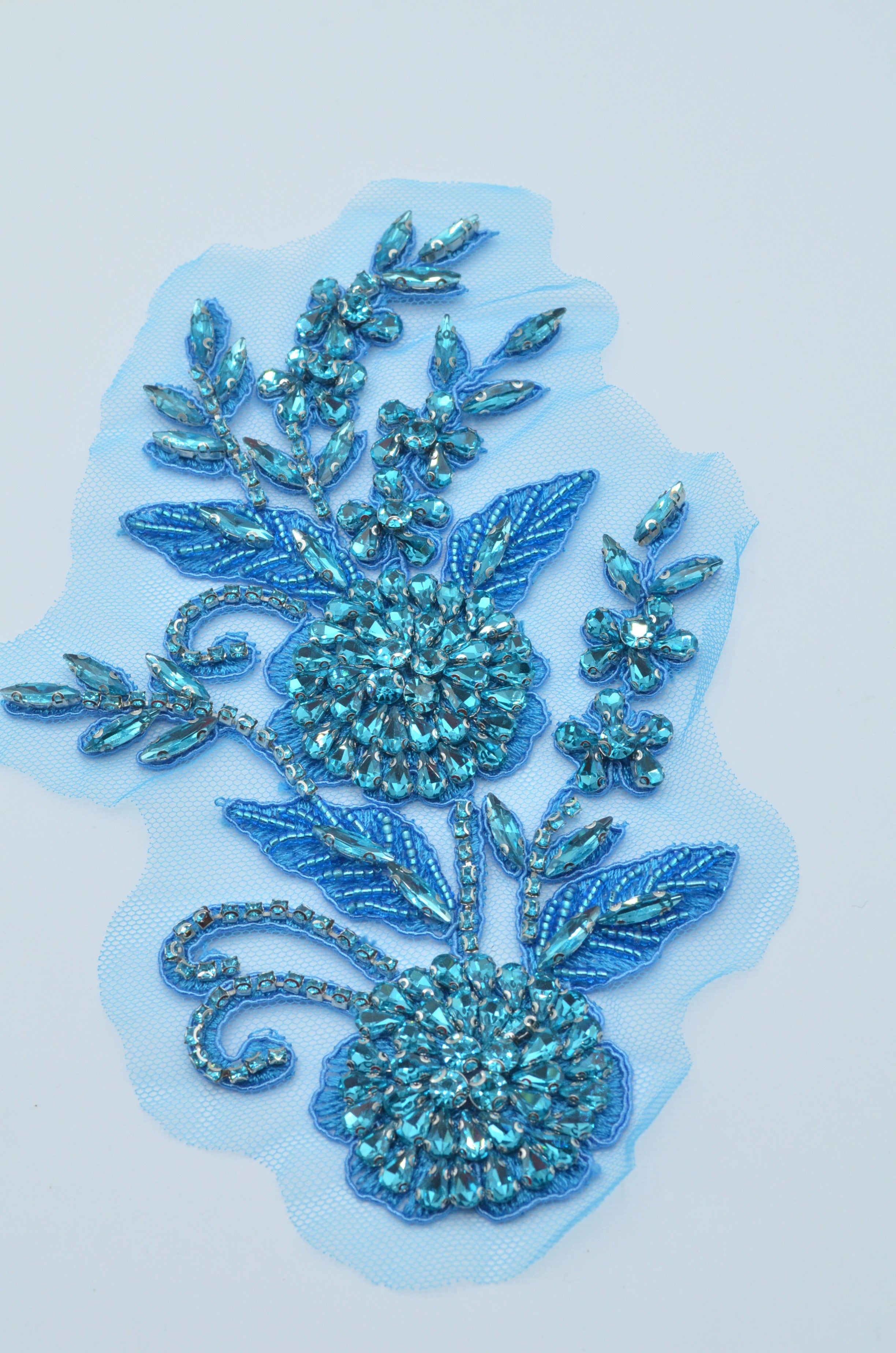 Aplicatie Broderie Pe Tull Cu Pietre 19x13cm, Albastru