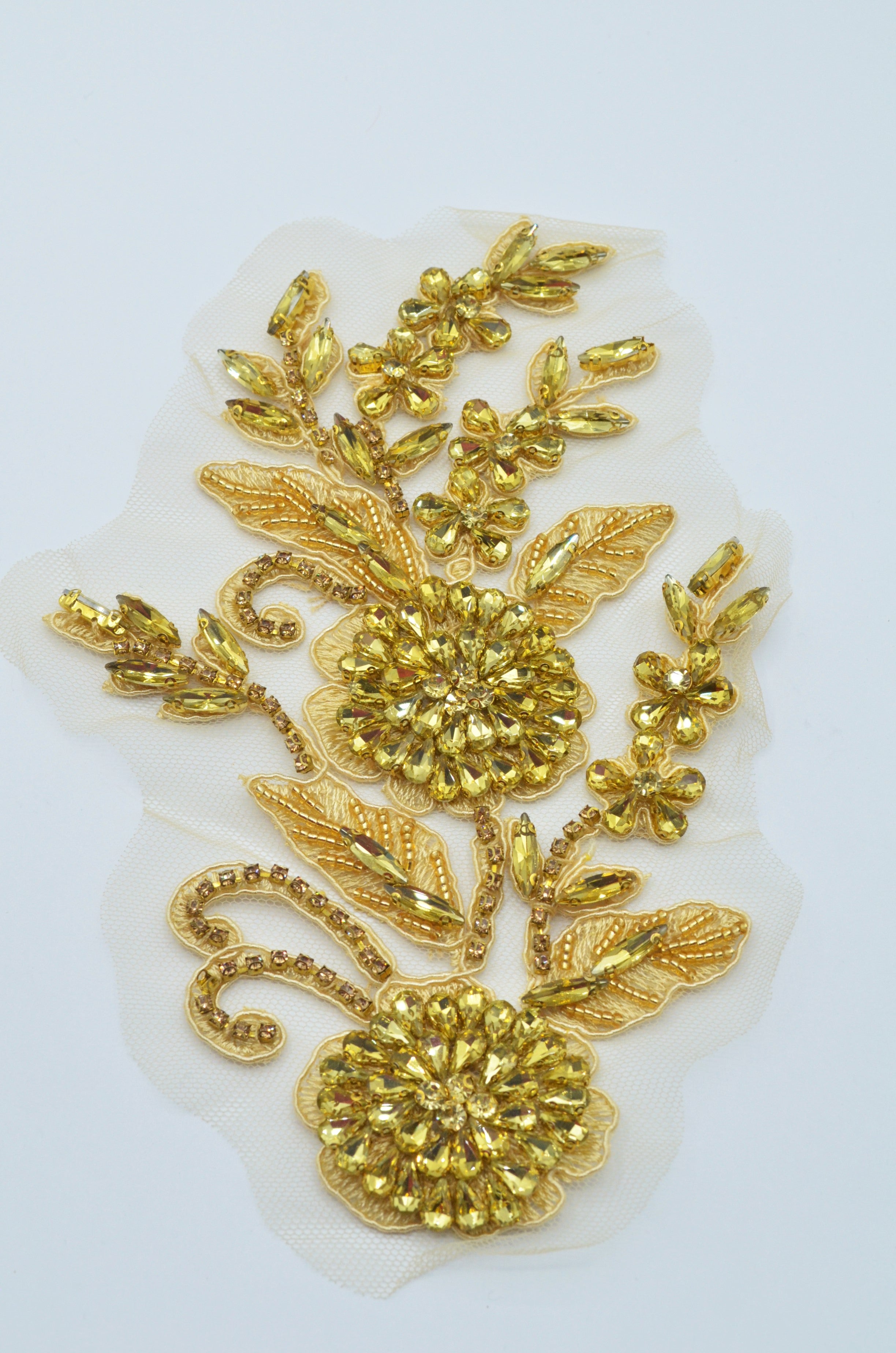 Aplicatie Broderie Pe Tull Cu Pietre 19x13cm, Auriu