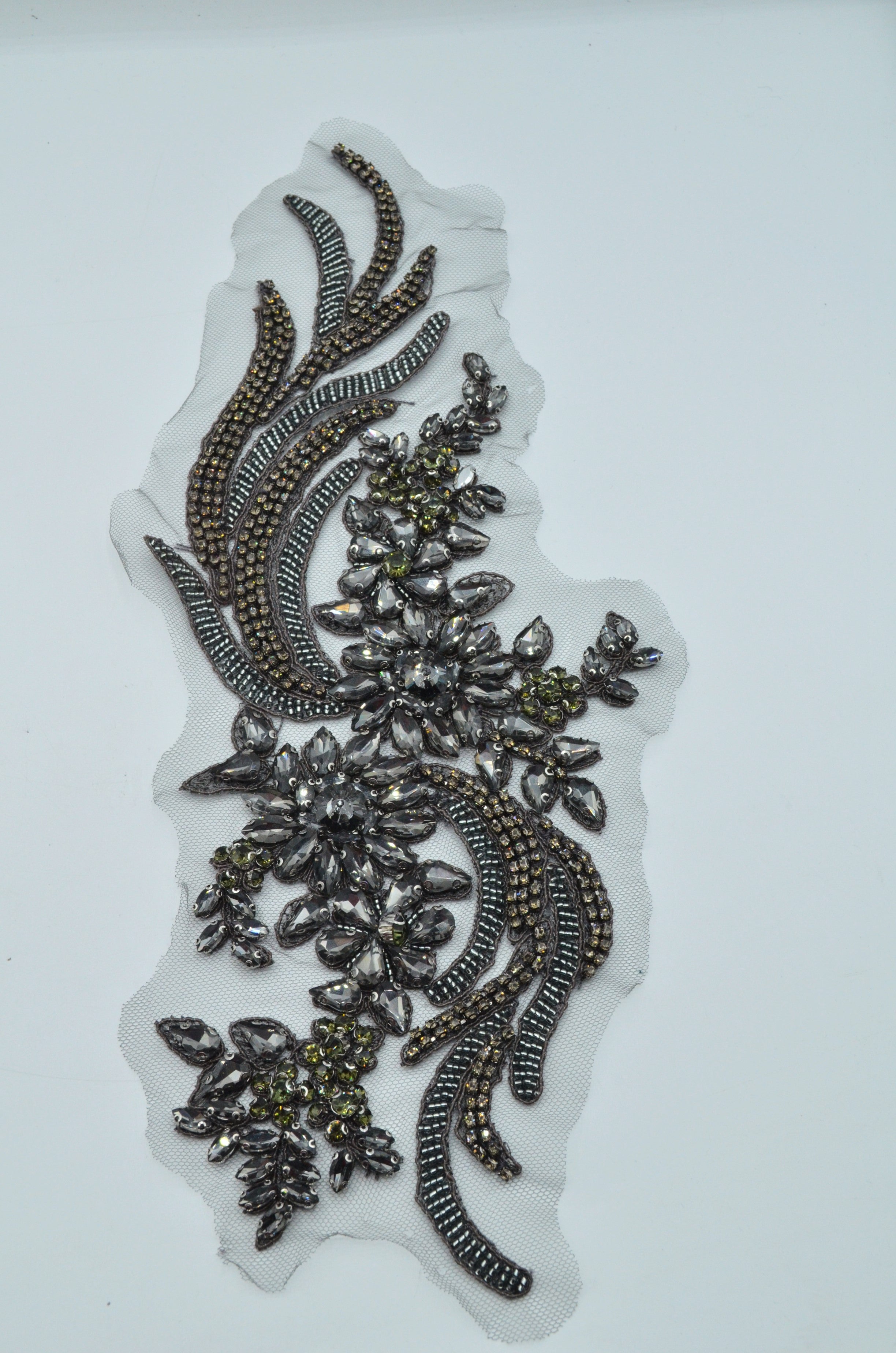 Aplicatie Broderie Pe Tull Cu Pietre 36x13cm, Gri