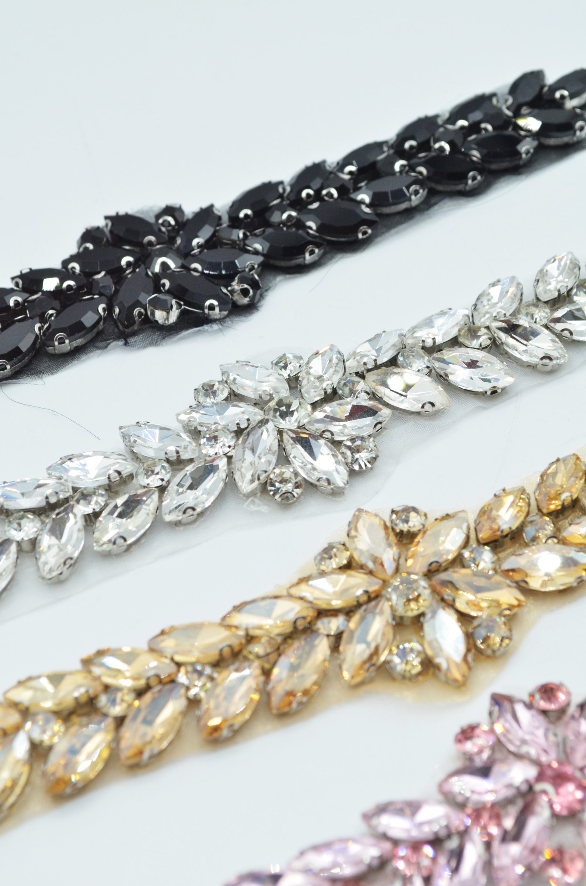 Aplicatie Cu Pietre,19x4cm