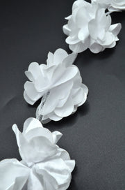 Pasmanterie Flori Saten Si Tull, (5cm floare) Alb