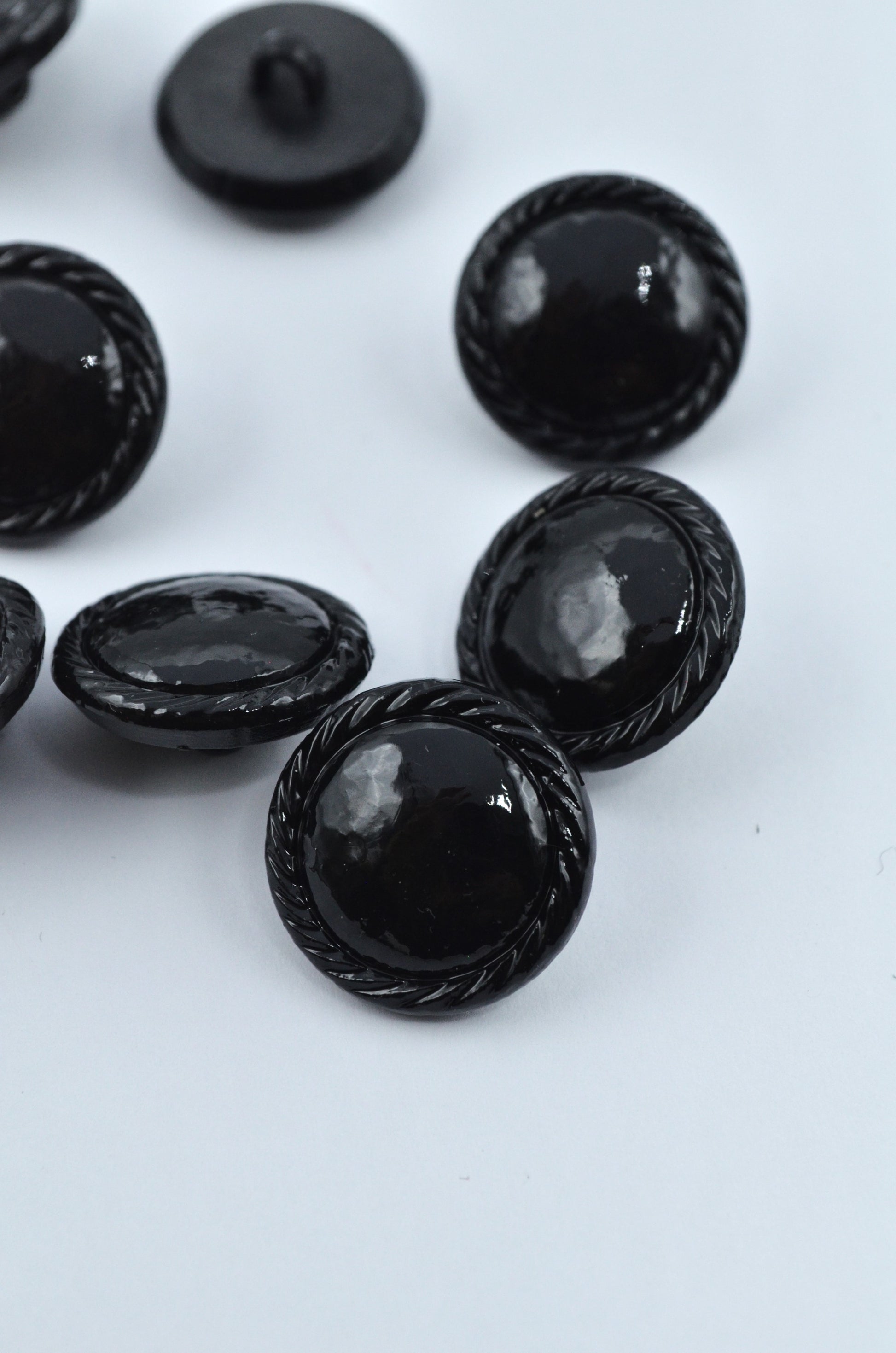 Nasturi De Plastic 20mm, Negru