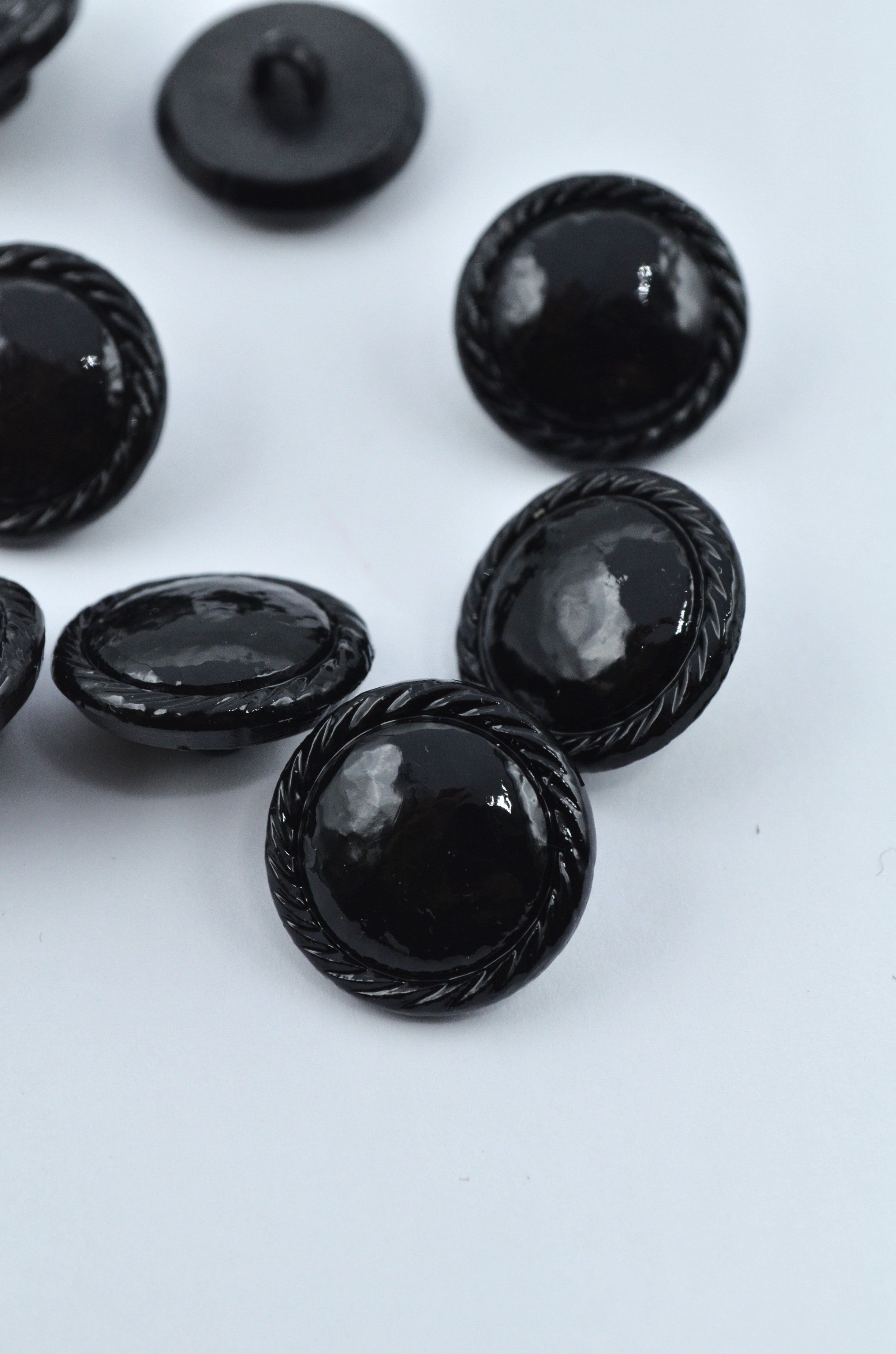 Nasturi De Plastic 20mm, Negru