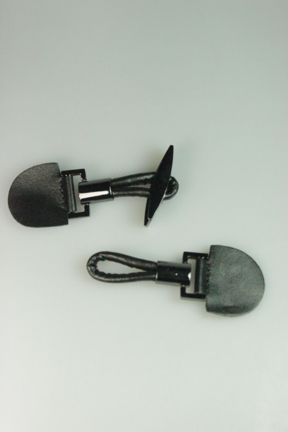 Sistem De Inchidere Din Piele Si Metal, 15cm, Negru