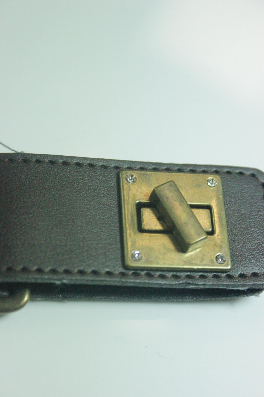 Sistem Inchidere Din Piele ecologica si Metal, 10cm, Maro