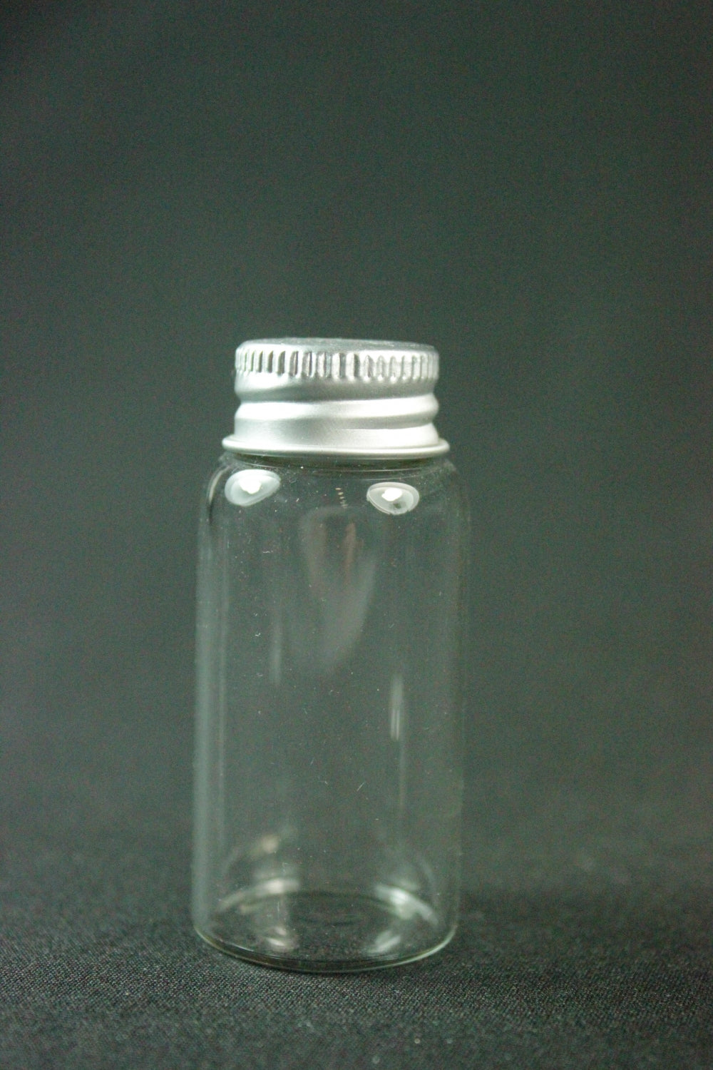 Sticluta Cu Capac Metalic, 6cm