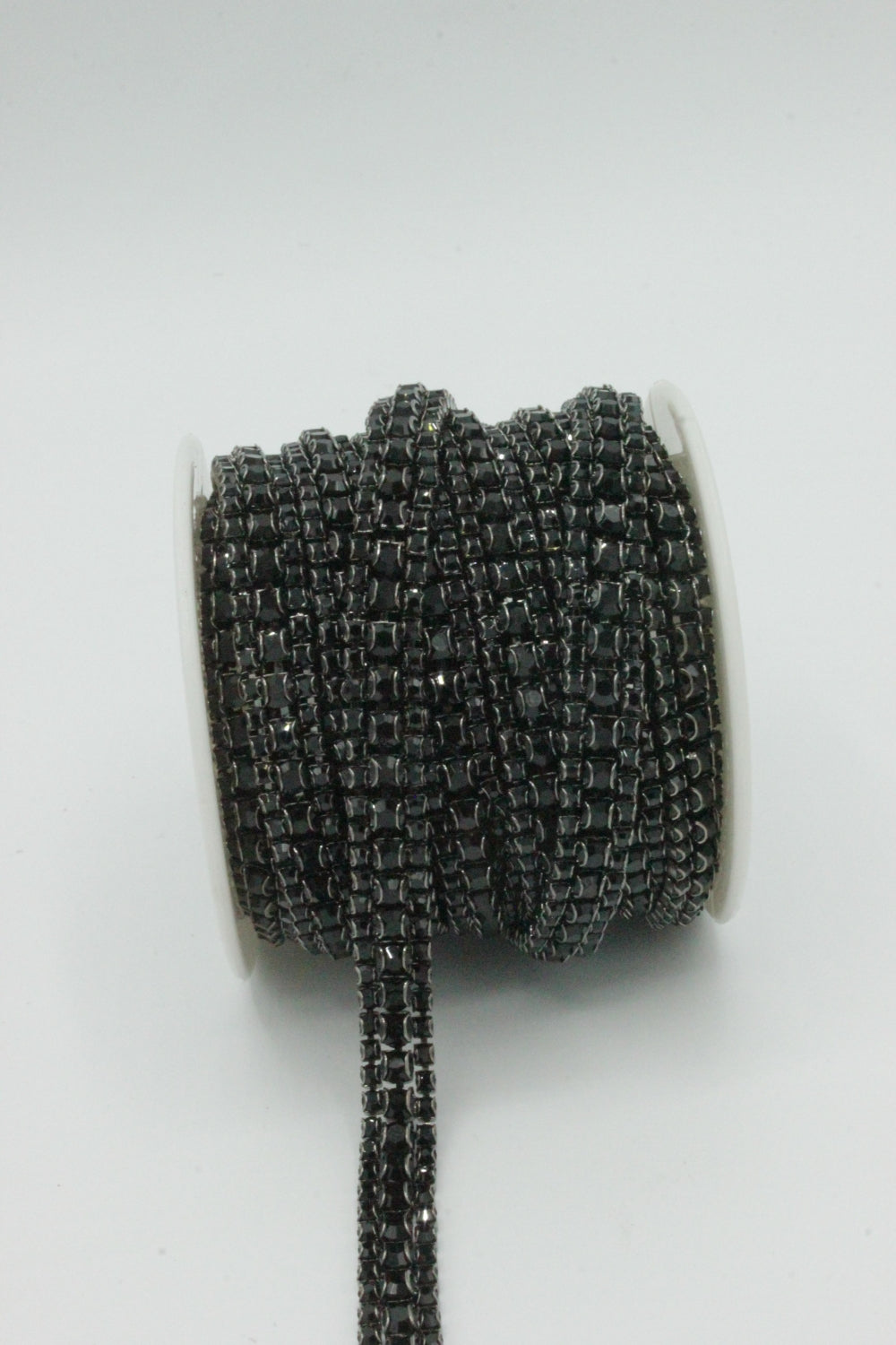 Strasuri 9mm, Negru