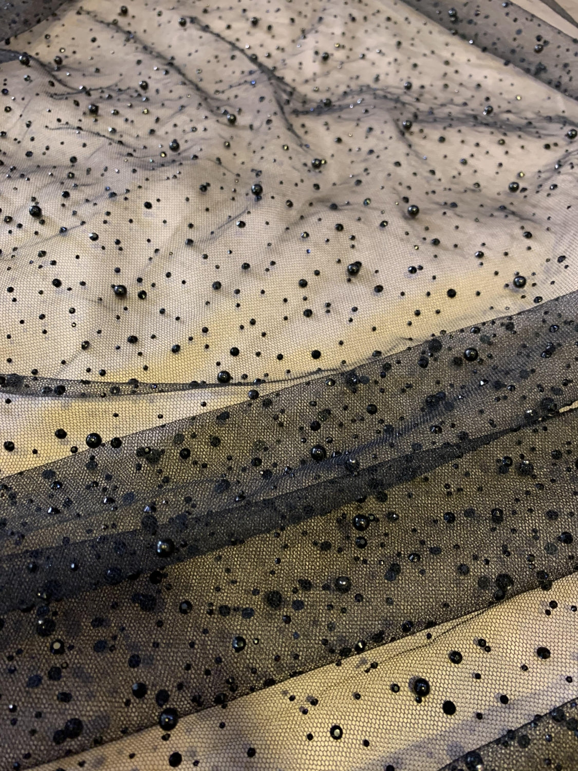 Tull Cu Perle Si Pietre