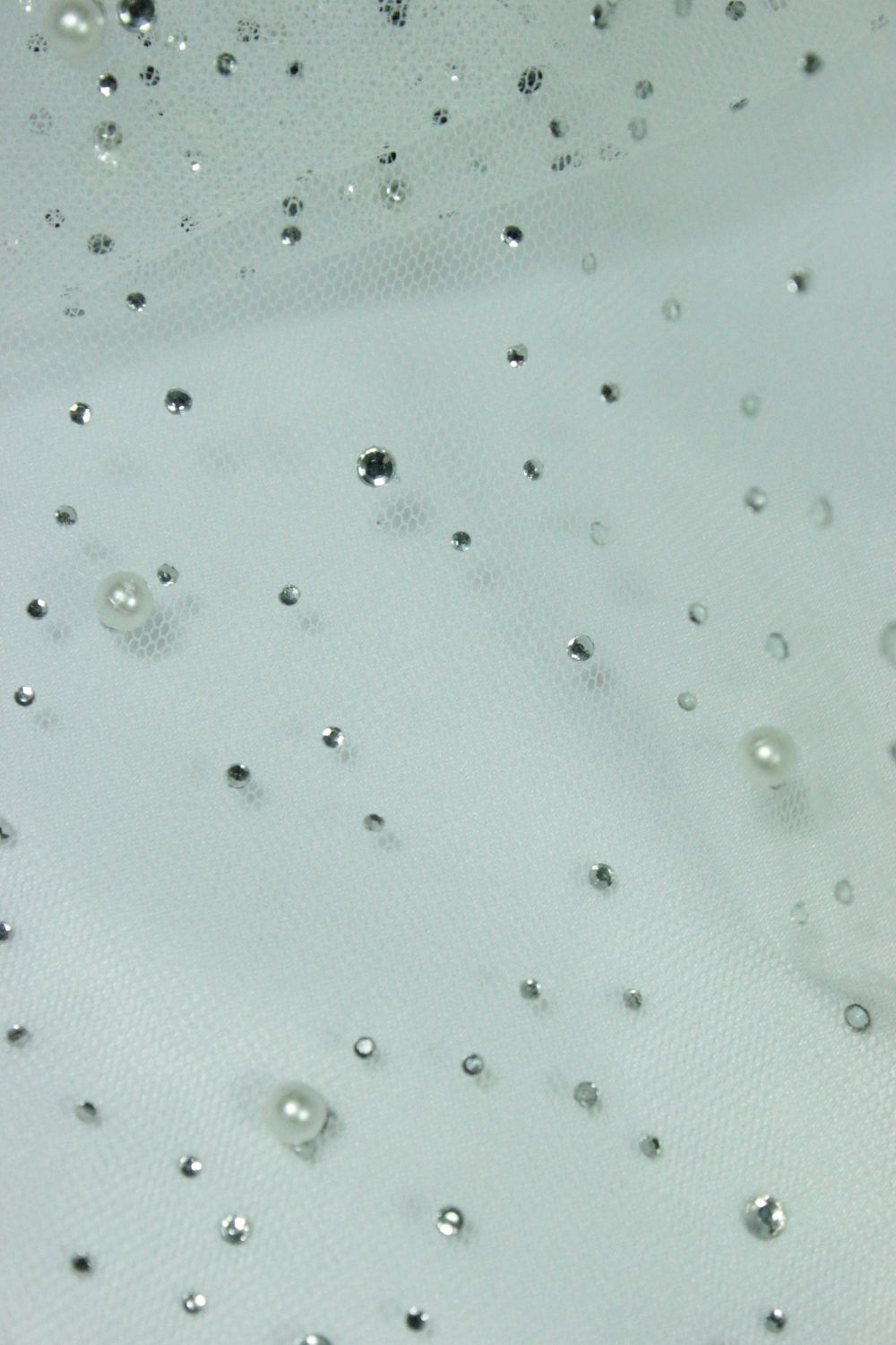 Tull Cu Perle Si Pietre, Alb