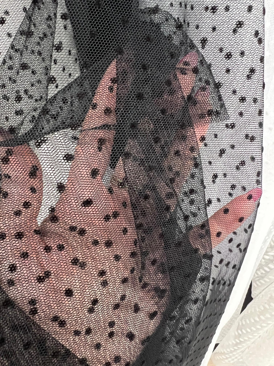 Tull Elastic Cu Buline Din Catifea